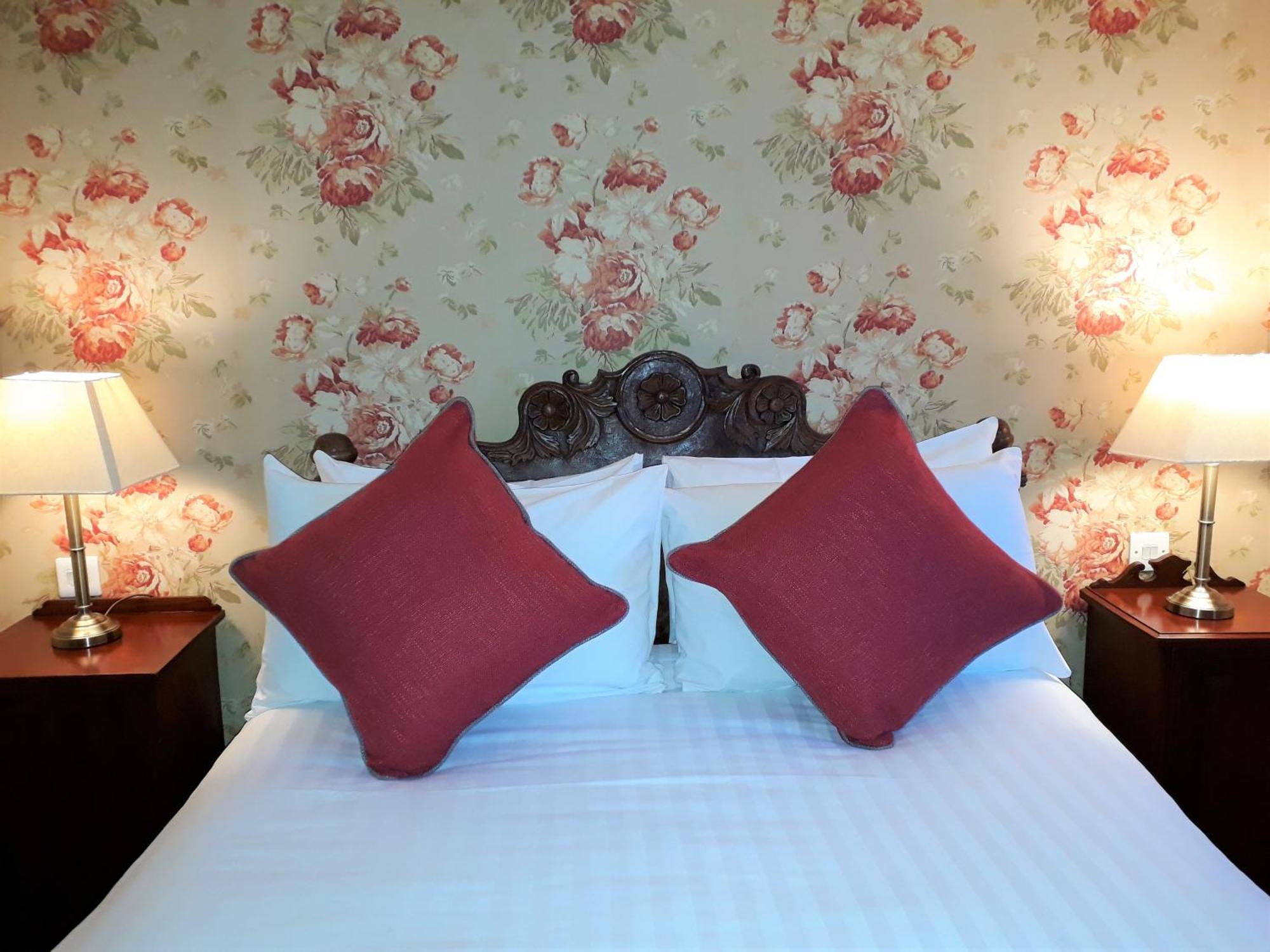 One Holyrood Hotel & Cafe Newport  Zimmer foto