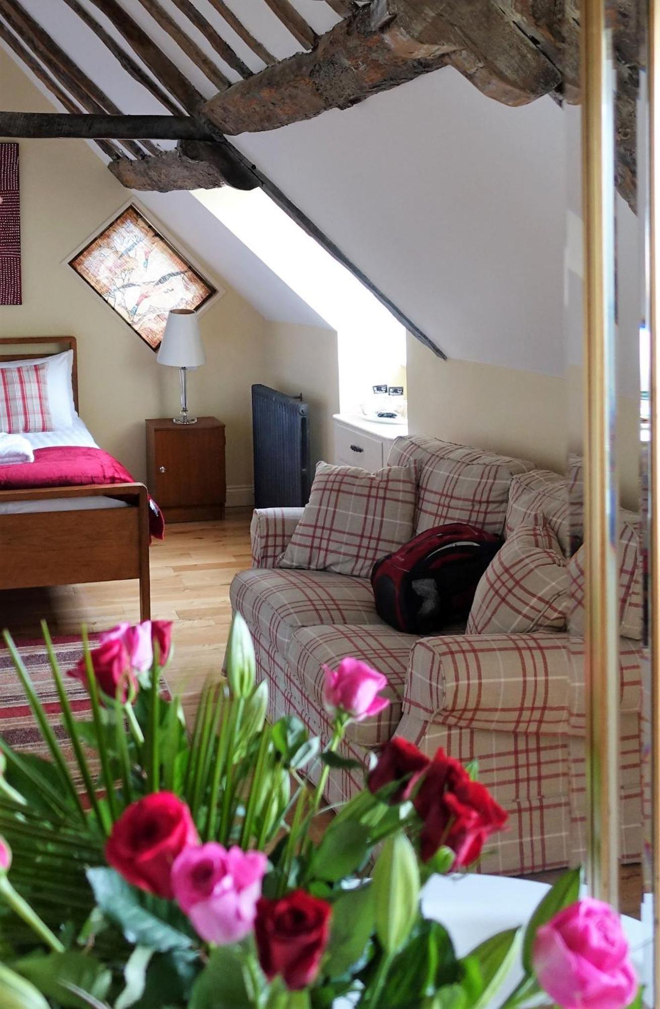 One Holyrood Hotel & Cafe Newport  Zimmer foto
