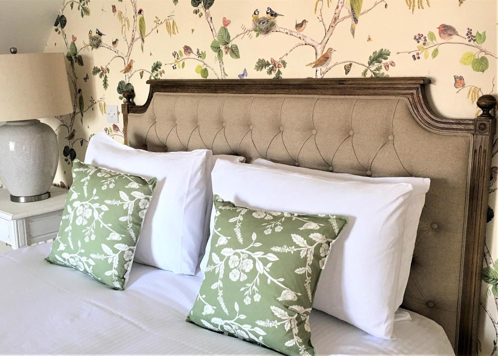 One Holyrood Hotel & Cafe Newport  Zimmer foto